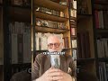 Le balai et la dignité.