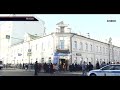 04.10.2020 | Москва шаарында жайгашкан Кыргызстандын элчилигинде добуш берүү үчүн көп адам топтолду