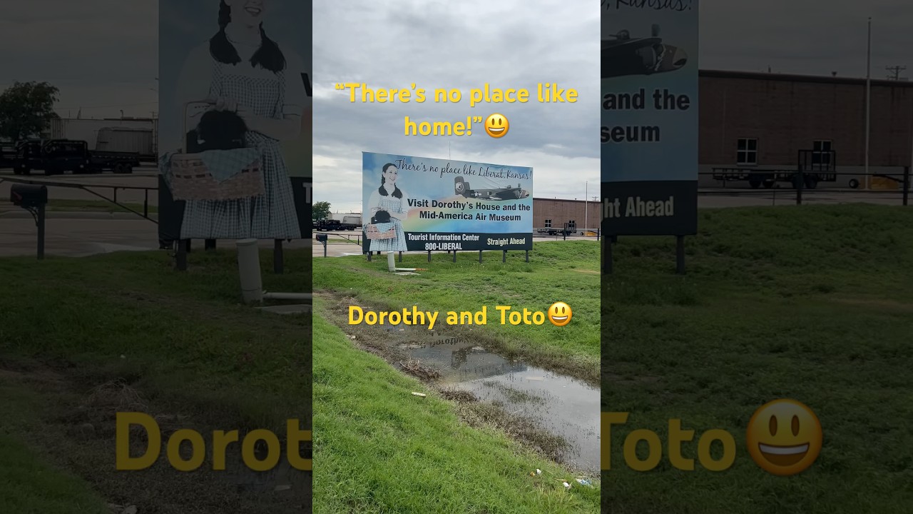 Dorothy and Toto! Liberal Kansas!😃