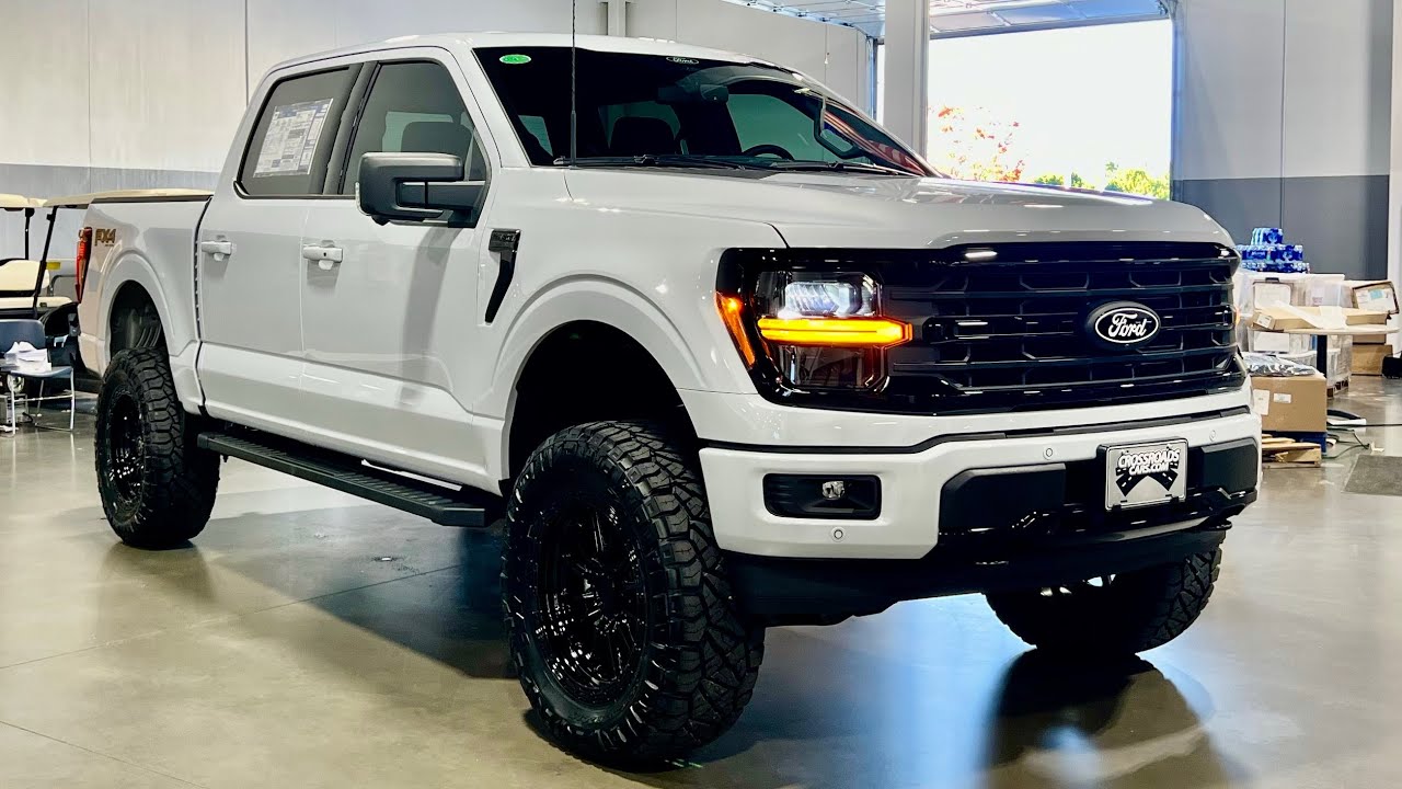 2025 Ford F-150 XLT In (Space Silver Metallic) Lifted