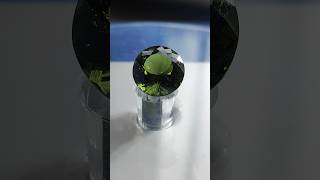 Ručně broušený český vltavín 5,94ct - sytě zelený drahokam #vltavin #moldavite
