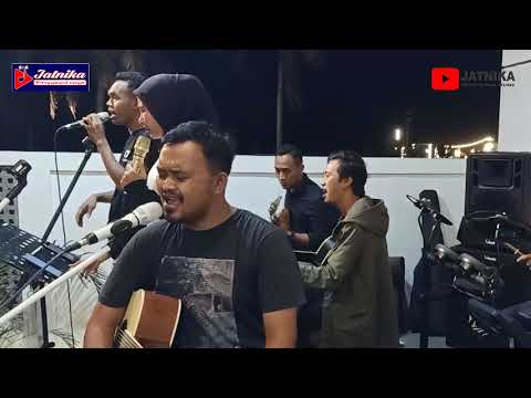 YOGYAKARTA (KLA PROJECT) COVER MasakMusik @Overtime Coffee & Friend