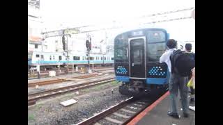 新津配給（EF64-1031+E131系G-02編成）が大宮駅6番線を発車する動画
