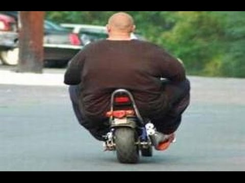 FAT GUY RIDES A MINI-BIKE!! - YouTube