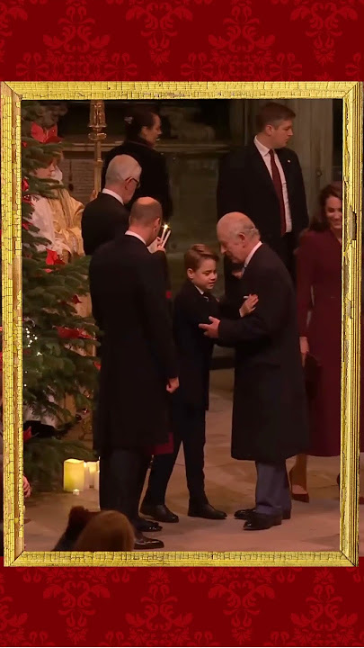 🎄[CHRISTMAS]: KATE MIDDLETON makes her first public CURTSY to King Charles and Queen Camilla