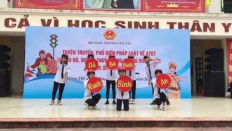 Tiết mục nhảy Đủ 3 bước, rước bình an tại trường THCS Nam Sơn