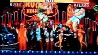 Guile's WALKING FORWARD flash kick glitch! Amazing! Kid screams!