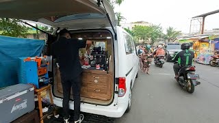 BARISTA JALANAN !! JUALANNYA PAKAI MOBIL YANG DIMODIF JADI KAFE !! INDONESIAN STREET FOOD