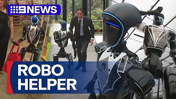 High-tech shopping robot helper lands at Sydney shopping centre | 9 News Australia