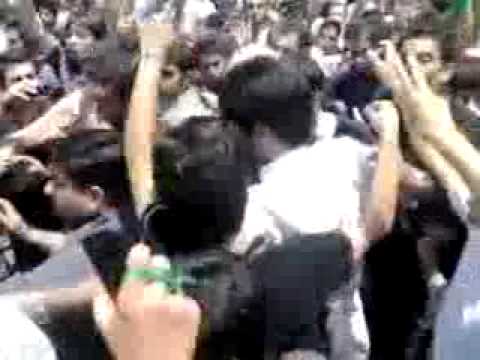 Iran: Karroubi amongst the Protestors in Tehran - 07-17-09 - YouTube