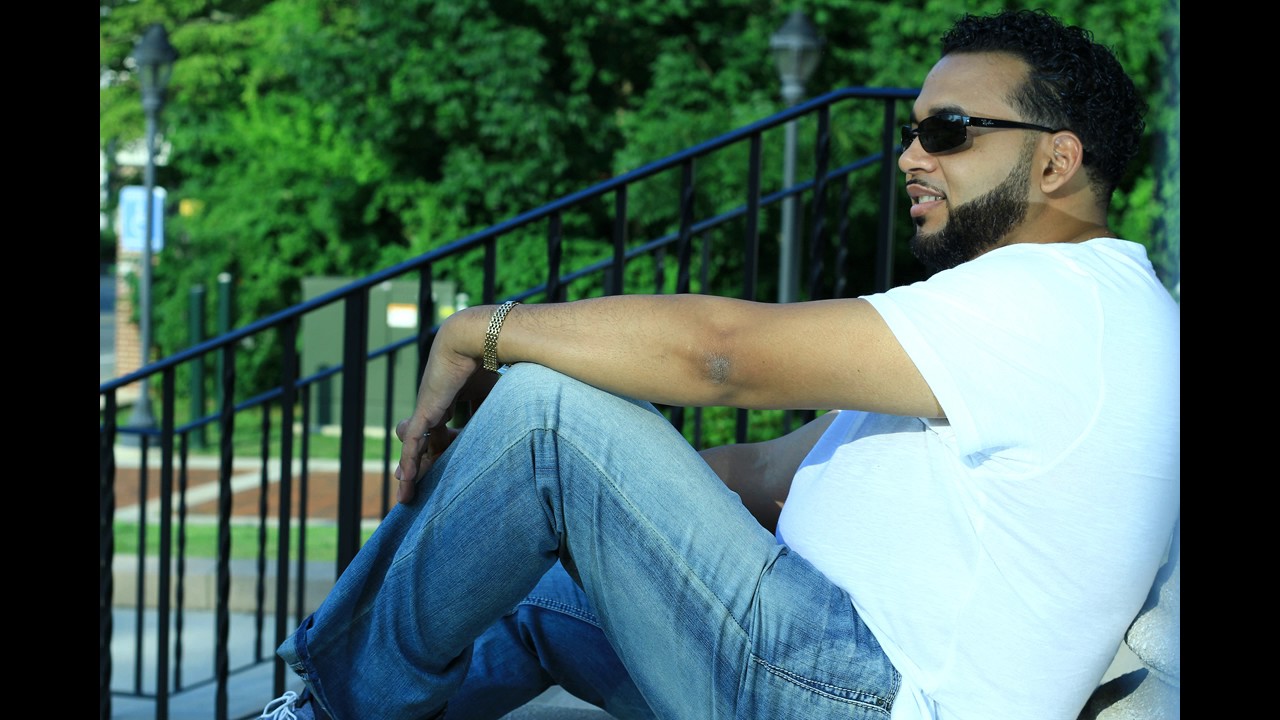 Separa by Vargas Monteiro