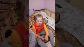 Когда ребенку не дают планшет. #цирк#слезы#смех#планшетидети(Вот что планшет делает с детьми., 2017-03-08T17:34:22.000Z)