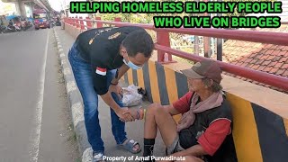 Download Lagu HELPING HOMELESS ELDERLY PEOPLE WHO LIVE ON BRIDGES MP3 Download Lagu HELPING HOMELESS ELDERLY PEOPLE WHO LIVE ON BRIDGES MP3