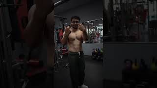 “No fingers” #shorts #amputee #gym #motivation