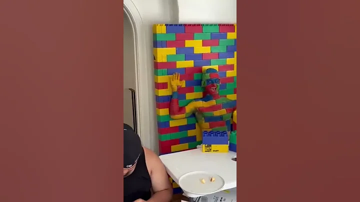 CAMOUFLAGE PRANK 😂 - #shorts