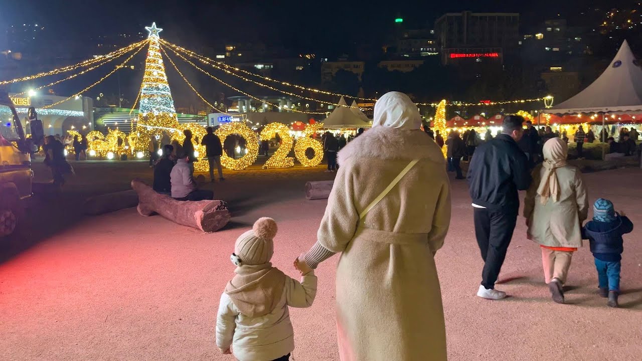 اجواء السنة الجديدة 🤍عملت طبق مشهور بالبيت 🍛لمسات شتوية للديكور❄️ 🏡