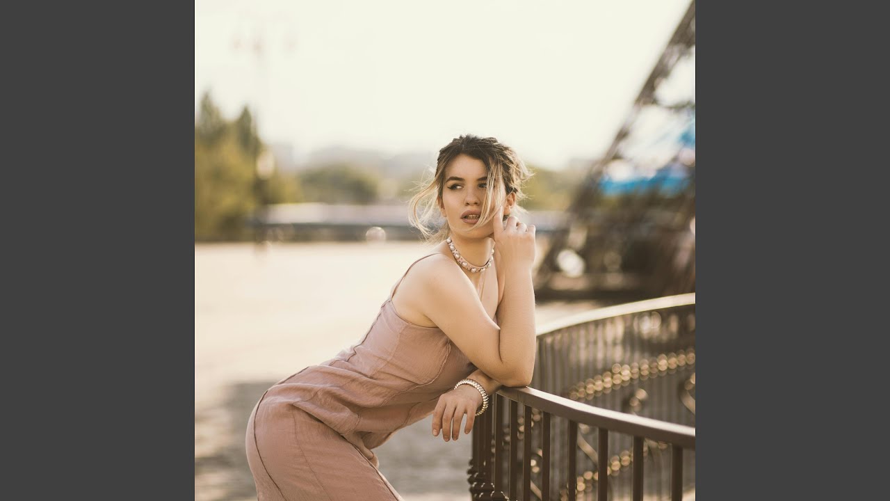 Top Model adlı videoyu YouTube'da izle Top Model adlı videoyu YouTube'da izle