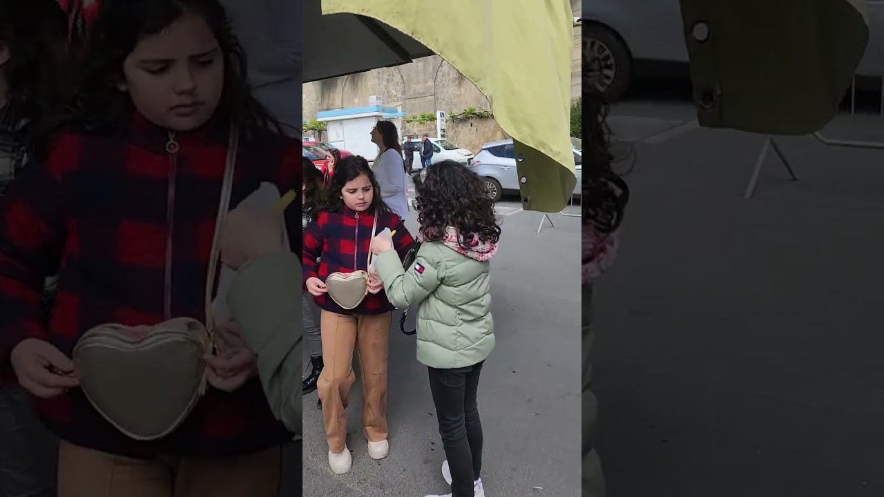 Walking around Mineo on Good Friday (Friday market day)