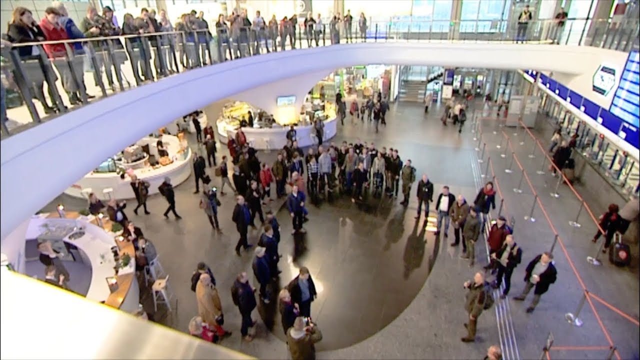 „Legiony to żołnierska nuta…” – patriotyczny flash mob MON