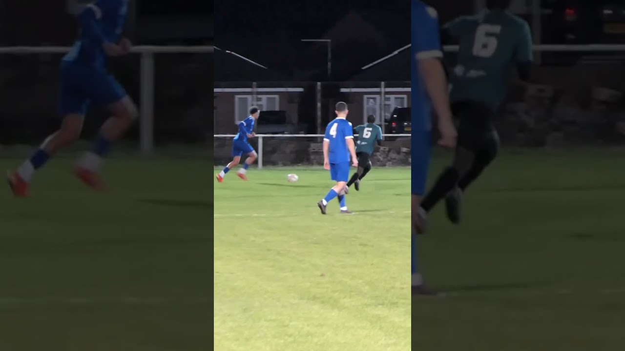 Отличный поворот от номера 10 перед тем, как он забивает гол за «Десборо Таун» 