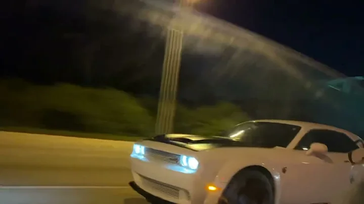 Stock 2021 GT500 vs stock 2020 HELLCAT REDEYE