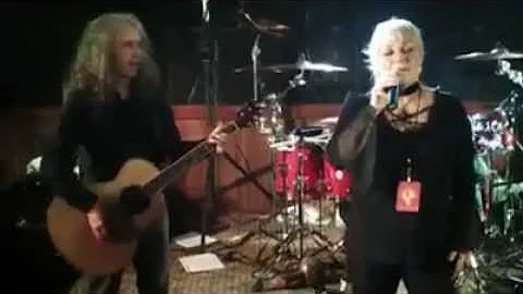 Susan Lake - Open Arms