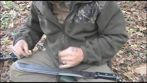 Making a Flemish Bow String in the Bush Part 1