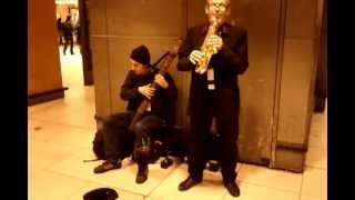 John Coltrane - Equinox - Cover (Saxo&Bass Gare du Nord paris)