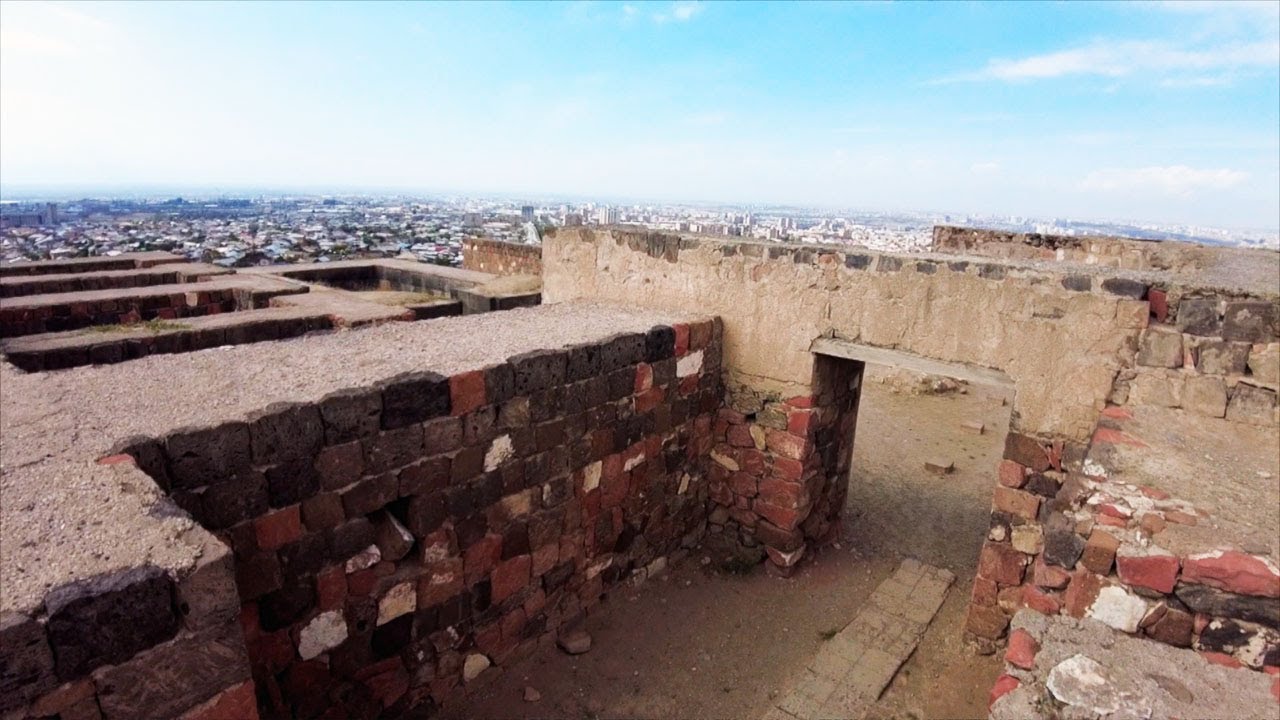 Сокровища крепости Эребуни. История древнего города в Армении