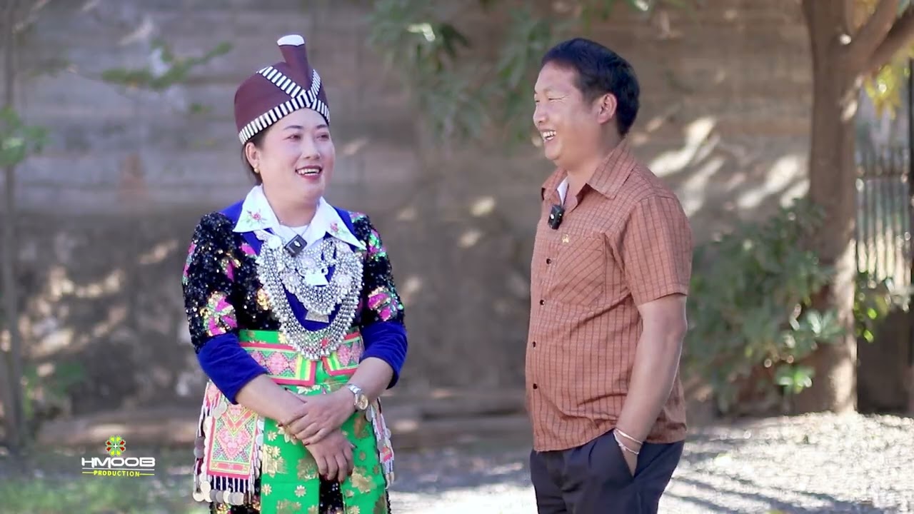 Pov Muas thiab Ntxawm Lis Kwv Txhiaj vim nkauj kev deb nraug kev dav