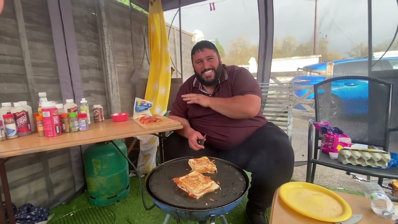 ￼Ultimate Sandwich показывает ребятам, как это делается￼