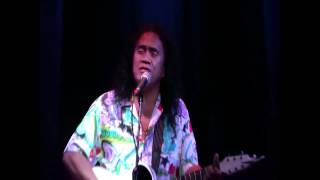 Miniatura de vídeo de "Henry Kapono Singing, "Ku'u Home O Kahalu'u""