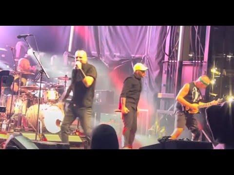 Killswitch Engage played w/ Howard Jones at ‘New England Metal And Hardcore Fest - video posted!