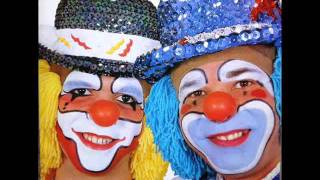 Atchim E Espirro - King Kong Faz Aeróbica