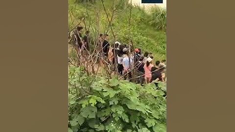 Bé trai tuyên quang mất tích trên sông nhập vào người nhà chỉ chỗ đang nằm