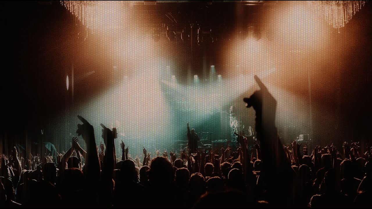 YouTubeでVEIL OF MAYA - Outrun (Official Music Video)を視聴 YouTubeでVEIL OF MAYA - Outrun (Official Music Video)を視聴