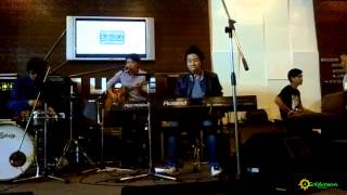 131012 [Fancam] Mac Sarun - MJ @ Happening at House *4 (2/4)
