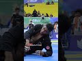 Jason Hackett digs in for the Ezekiel finish 🥷#ibjjfbrasileiros