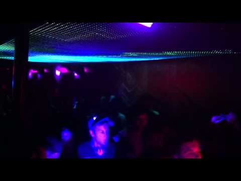 Taxman feat. Bombaman