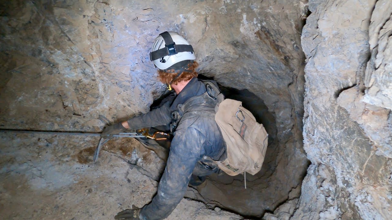 Exploring the 400 Level of Cerro Gordo's Union Mine! YouTube