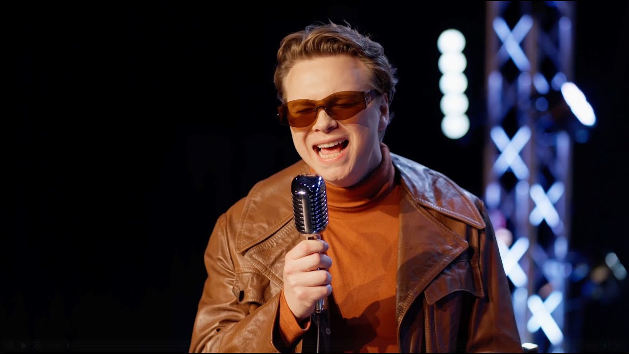 Sing, Danny! A 1970's LIVE JUKEBOX - YouTube