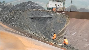 Barge unloading 3000 tons of phosphorite ore | Relaxing video