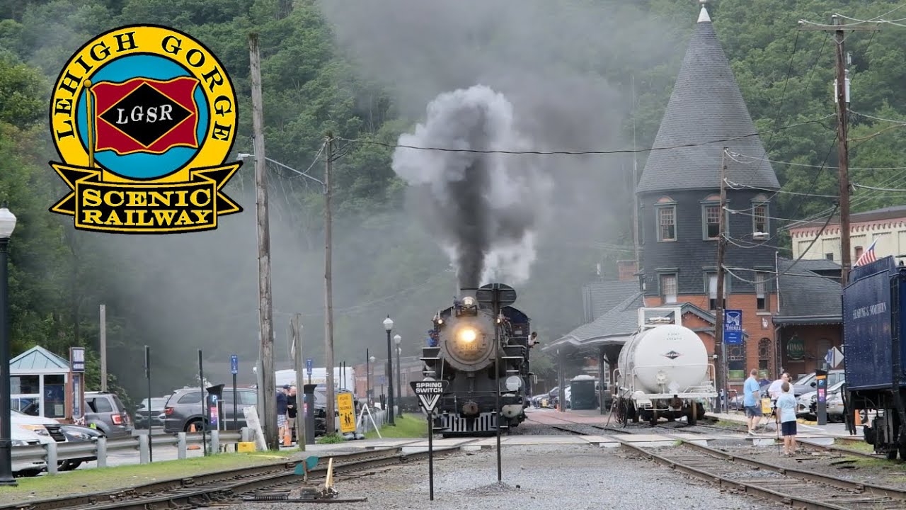 Reading & Northern 425: Summer Steam in the Lehigh Gorge