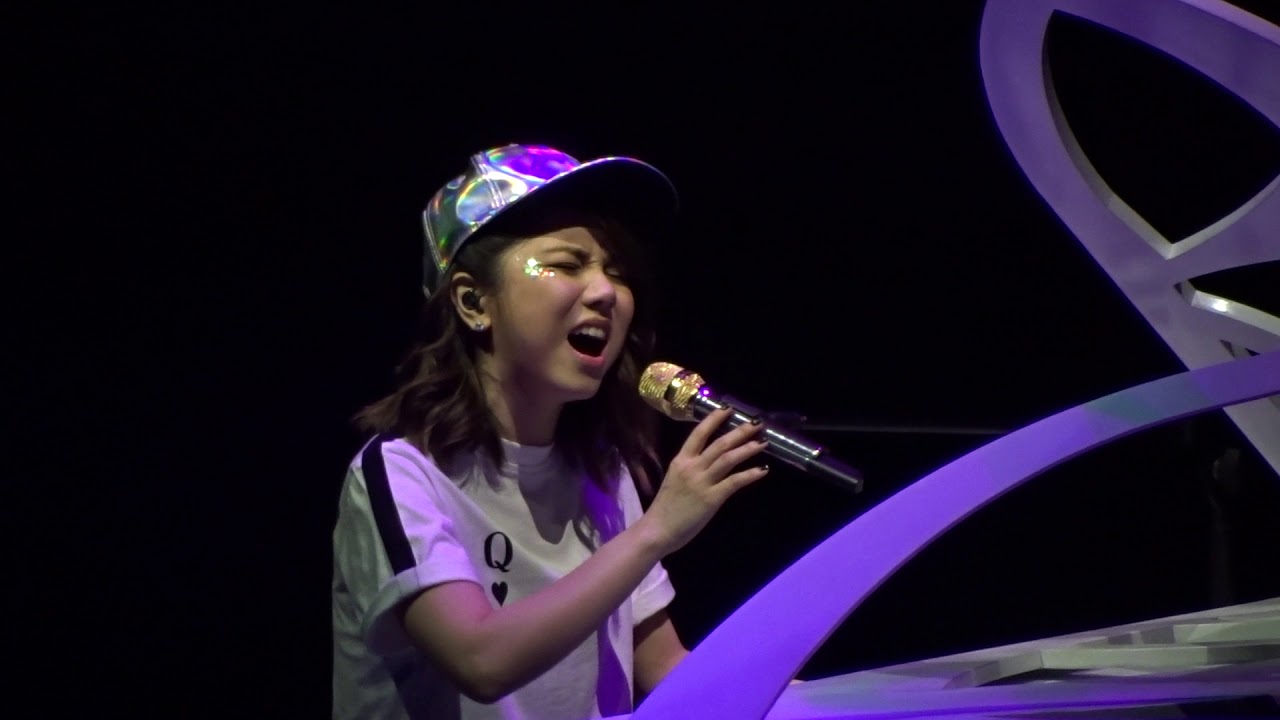 170916 G.E.M. Queen of Hearts in Hong Kong - 睡公主