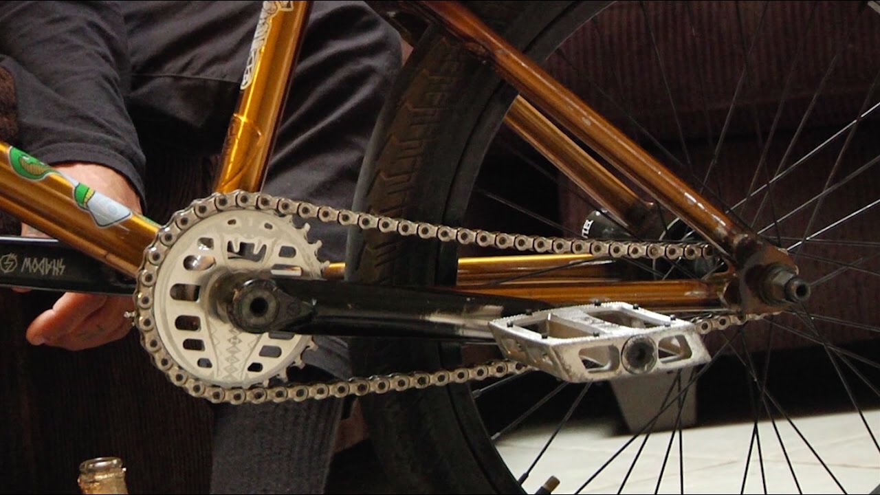BMX - LAHSAAN KOBZA BIKECHECK - YouTube