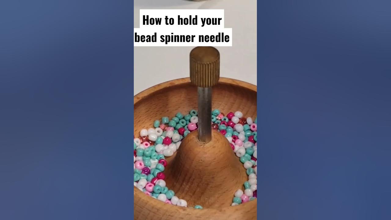 How to hold your bead spinner needle #beadspinner #seedbeads  #crystaljewelry #beadedjewelry 