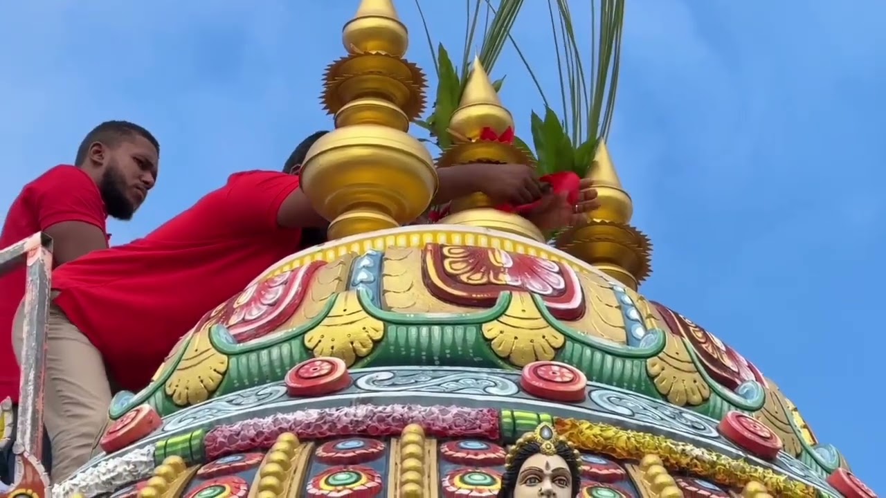 Kovil Mardevaram  Madouraïviren Sylvio Cadivel célébration de la Déesse Karly 
