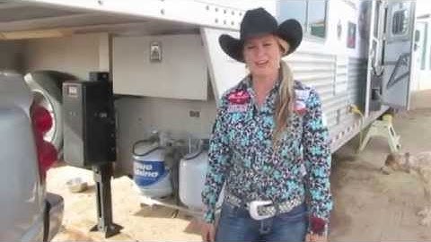 Kenda Lenseigne Shooting Star showing her Equalizer horse trailer jack