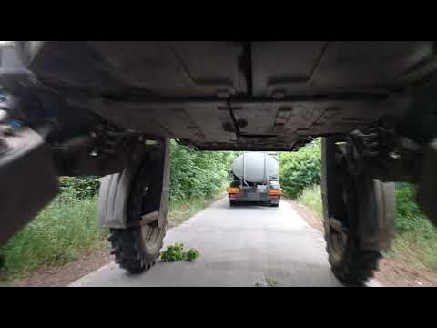 Трактор "Стрекоза". Сельхозтехника едет по селу. - YouTube