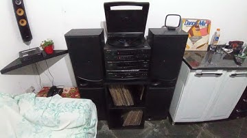 Gradiente TK 33 CR, reproduzindo Banda Tokyo.